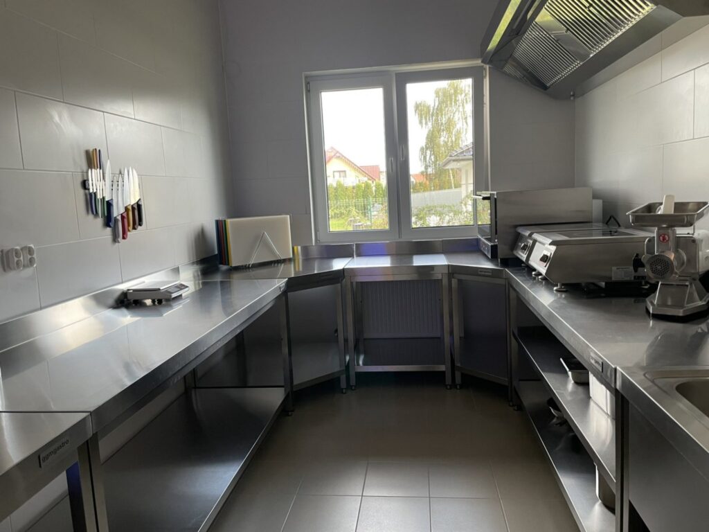 Blaty ze stali nierdzewnej, deski i sprzęt w kuchni Twojej Spiżarni